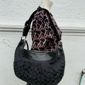 Coach Black Patent signature Hobo Bag F13741
